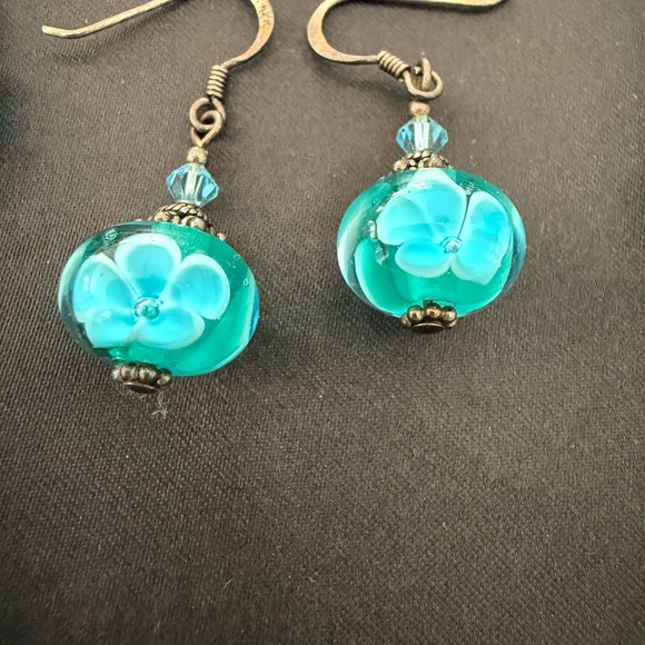 Turquoise Beaded Necklace and Earring Set - Picture 3 of 9